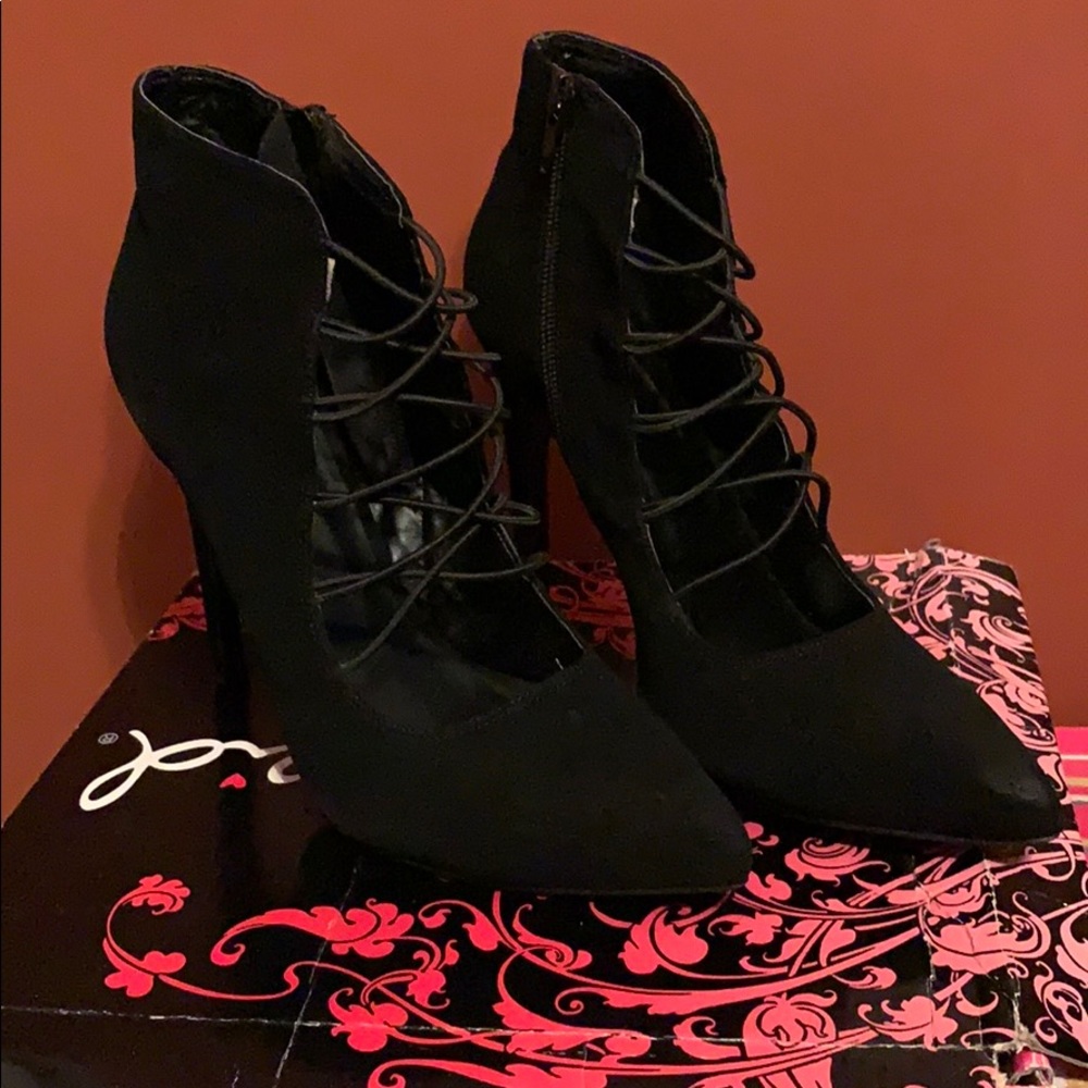 Black suede strappy pumps
